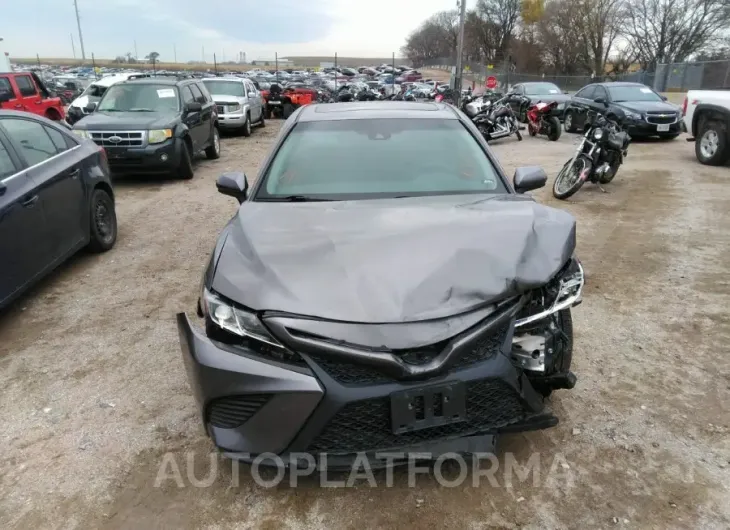 TOYOTA CAMRY 2018 vin 4T1B11HK0JU611072 from auto auction Iaai