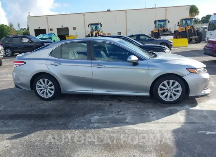 TOYOTA CAMRY 2018 vin 4T1B11HK2JU099833 from auto auction Iaai