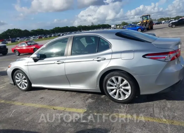 TOYOTA CAMRY 2018 vin 4T1B11HK2JU099833 from auto auction Iaai