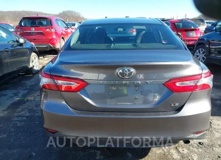 TOYOTA CAMRY 2018 vin 4T1B11HK2JU109941 from auto auction Iaai