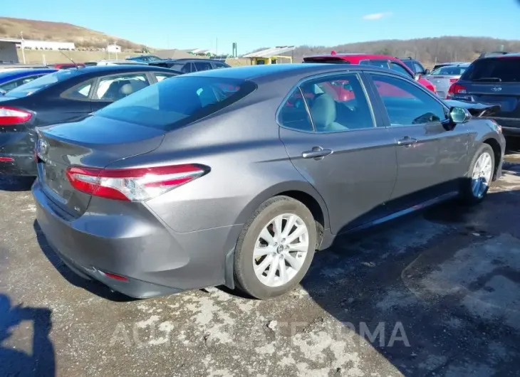 TOYOTA CAMRY 2018 vin 4T1B11HK2JU109941 from auto auction Iaai