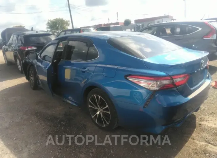 TOYOTA CAMRY 2018 vin 4T1B11HK2JU141563 from auto auction Iaai