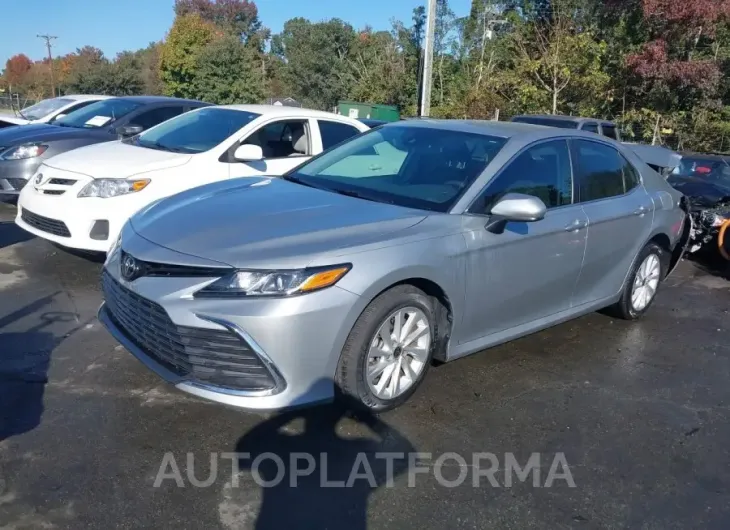 TOYOTA CAMRY 2021 vin 4T1C11AK6MU456062 from auto auction Iaai