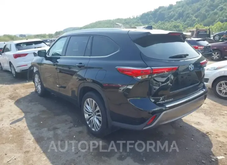 TOYOTA HIGHLANDER 2023 vin 5TDEBRCH5PS590323 from auto auction Iaai