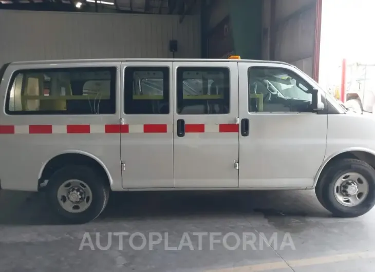 CHEVROLET EXPRESS 2500 2017 vin 1GCWGAHF1H1239860 from auto auction Iaai