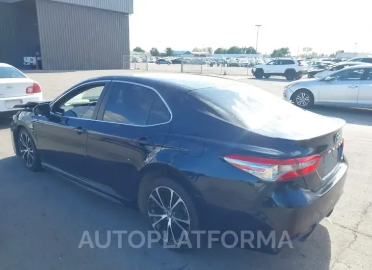 TOYOTA CAMRY 2018 vin 4T1B11HK2JU672584 from auto auction Iaai