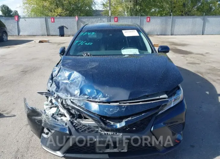 TOYOTA CAMRY 2018 vin 4T1B11HK2JU672584 from auto auction Iaai